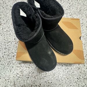 KoolaBurra Black Suede Fur-Lined Boots